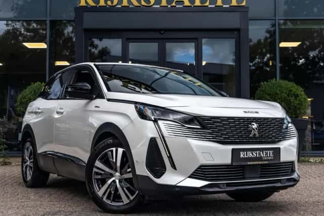 Peugeot 3008 (2022) thumbnail 5