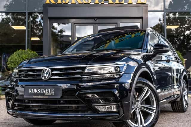 Volkswagen Tiguan (2017) thumbnail 1