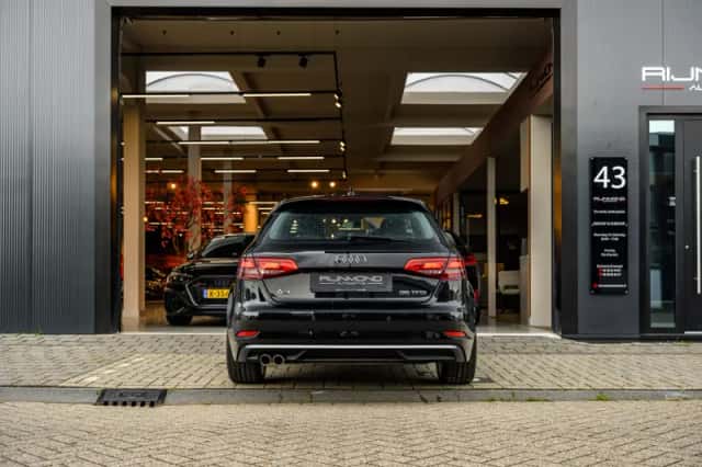 Audi A3 (2018) thumbnail 4