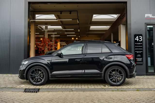 Volkswagen T-Roc (2020) thumbnail 2