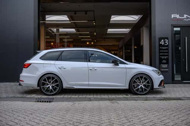 SEAT Leon (2020) thumbnail 6