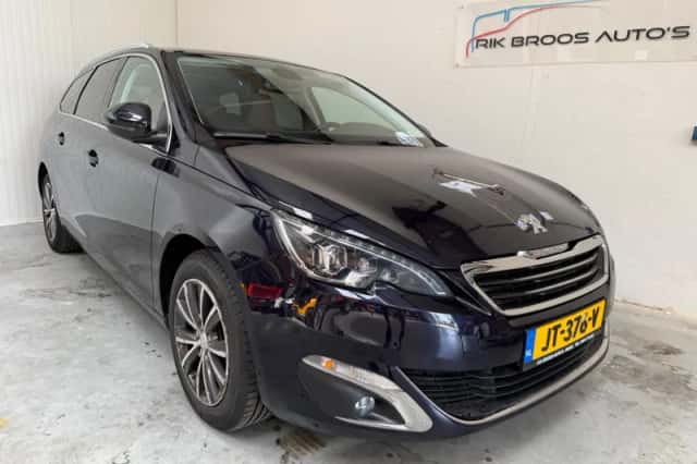 Peugeot 308 (2016) thumbnail 1