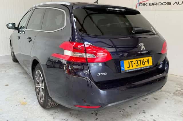 Peugeot 308 (2016) thumbnail 3