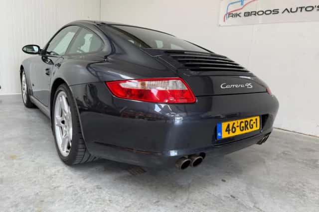 Porsche 911 (2006) thumbnail 3