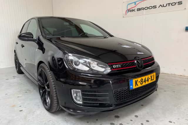 Volkswagen Golf (2011) thumbnail 1
