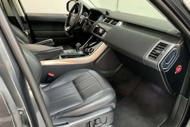 Land Rover Range Rover Sport (2018) thumbnail 6