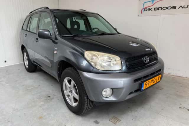 Toyota RAV4 (2004) thumbnail 1