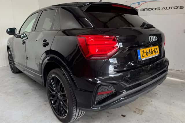 Audi Q2 (2021) thumbnail 3