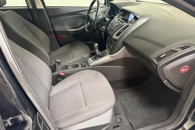 Ford Focus (2014) thumbnail 5