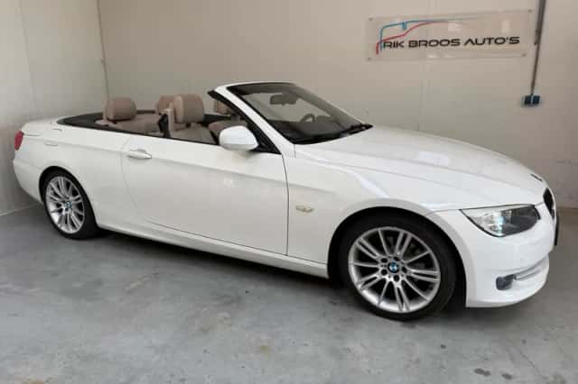 BMW 3-Serie (2011) thumbnail 3