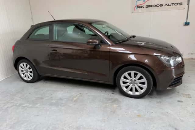 Audi A1 (2012) thumbnail 2