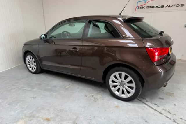 Audi A1 (2012) thumbnail 4