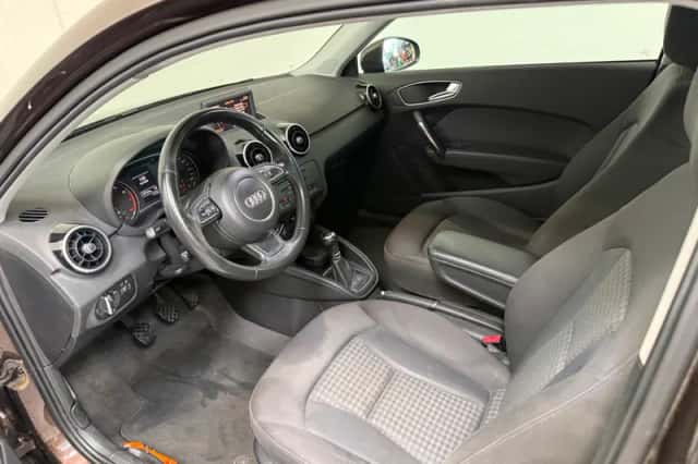 Audi A1 (2012) thumbnail 6