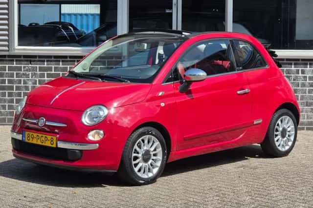 Fiat 500 (2011) thumbnail 2