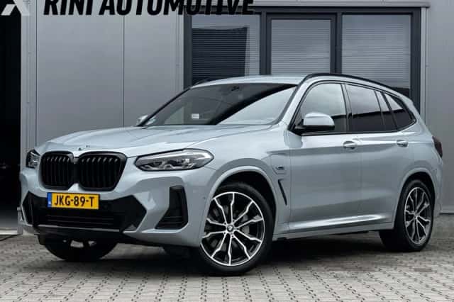 BMW X3 (2022) thumbnail 1