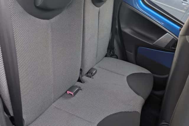 Toyota Aygo (2012) thumbnail 6