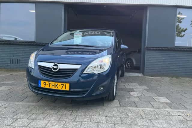 Opel Meriva (2014) thumbnail 2