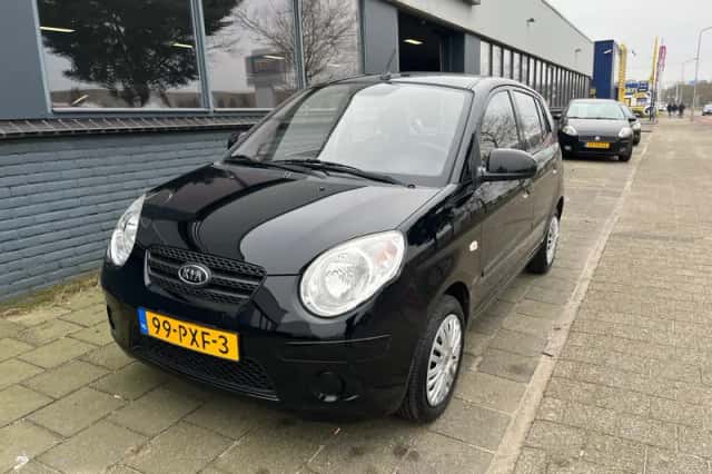 Kia Picanto (2011) thumbnail 5
