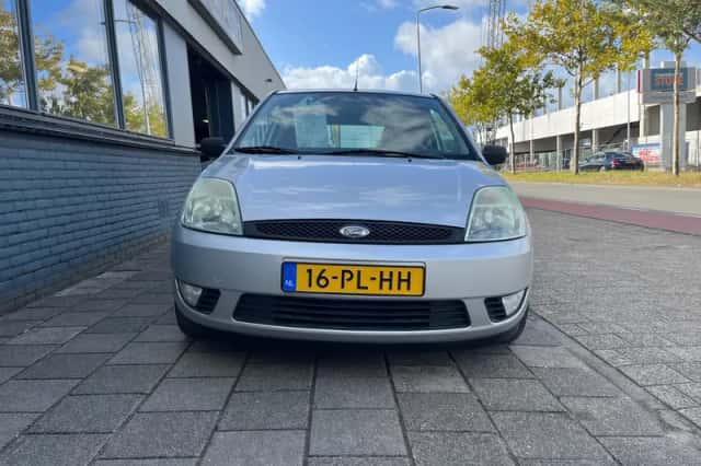 Ford Fiesta (2004) thumbnail 6
