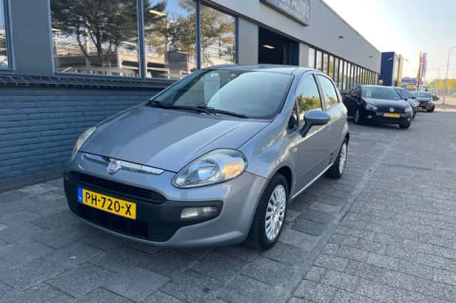 Fiat Punto (2009) thumbnail 5