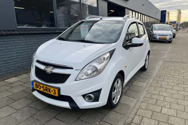 Chevrolet Spark (2011) thumbnail 5