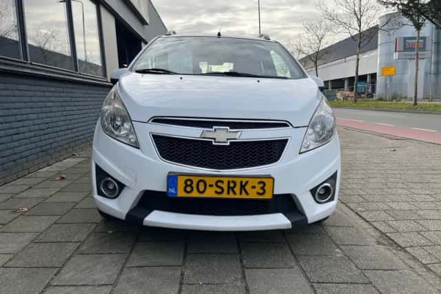 Chevrolet Spark (2011) thumbnail 6