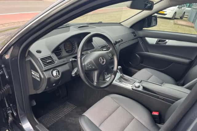 Mercedes-Benz C-Klasse (2008) thumbnail 3