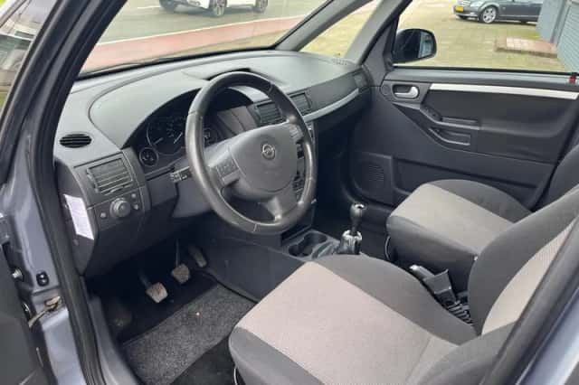 Opel Meriva (2005) thumbnail 3