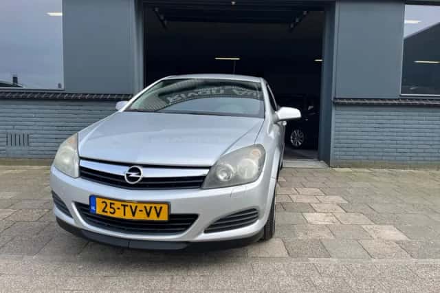 Opel Astra (2007) thumbnail 2