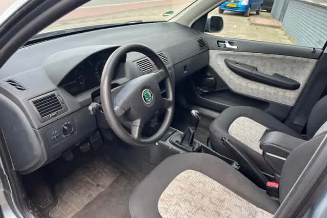 Škoda Fabia (2003) thumbnail 5