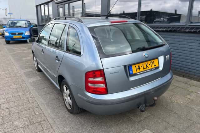 Škoda Fabia (2003) thumbnail 6