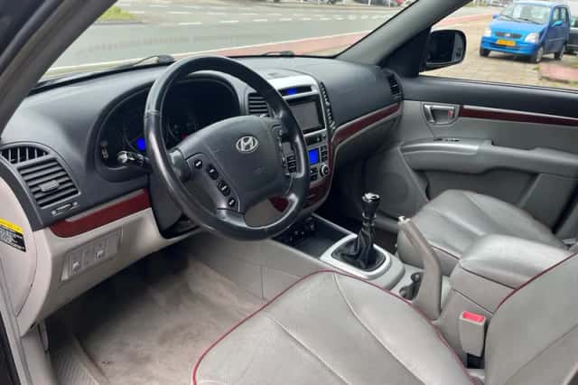 Hyundai Santa Fe (2007) thumbnail 3