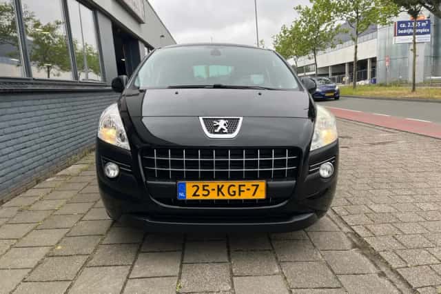 Peugeot 3008 (2009) thumbnail 4