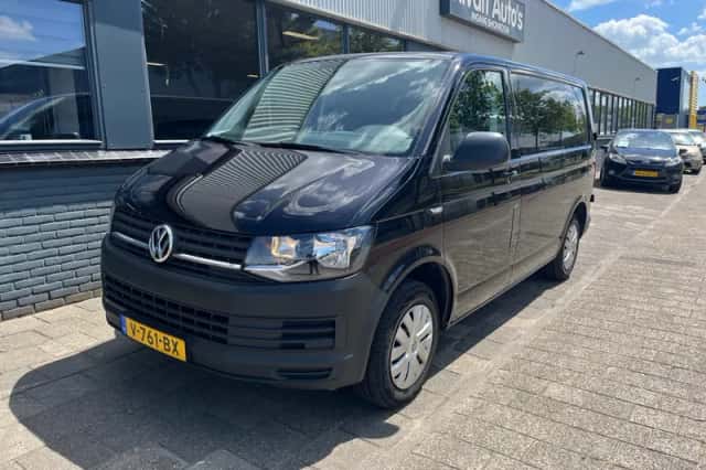 Volkswagen Transporter (2017) thumbnail 4