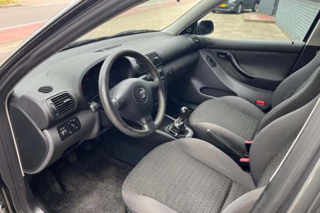 SEAT Toledo (2003) thumbnail 5