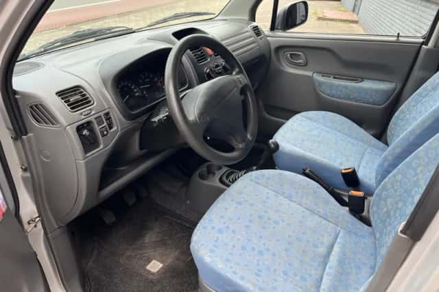 Suzuki Wagon R+ (2001) thumbnail 3