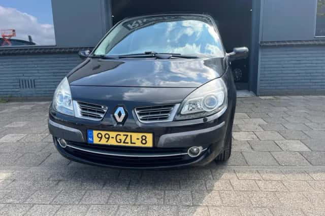 Renault Scénic (2008) thumbnail 2