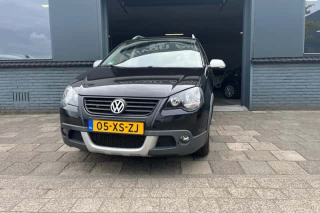Volkswagen Polo (2006) thumbnail 2