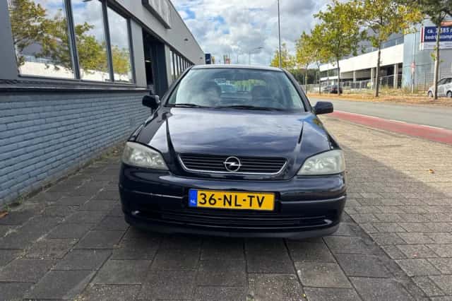 Opel Astra (2003) thumbnail 6