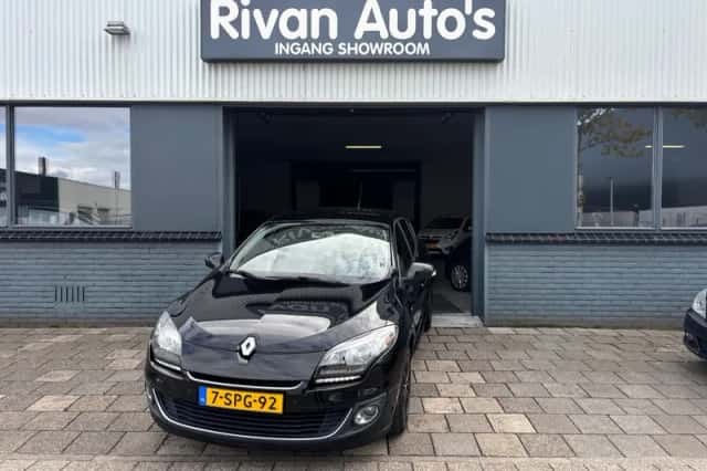 Renault Mégane (2013) thumbnail 1