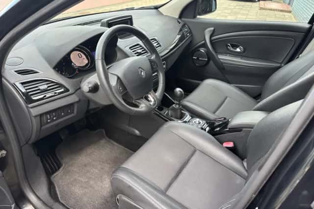 Renault Mégane (2013) thumbnail 3