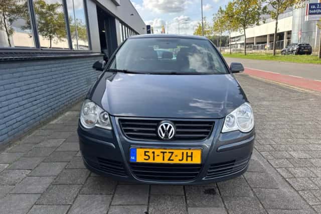 Volkswagen Polo (2007) thumbnail 4