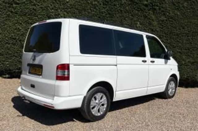 Volkswagen Transporter (2014) thumbnail 3