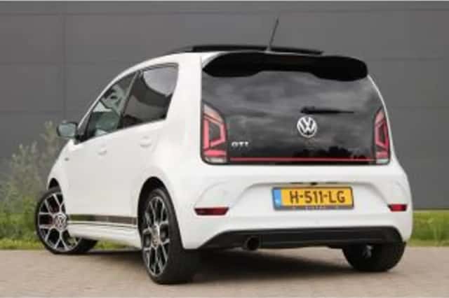 Volkswagen Up! (2020) thumbnail 3