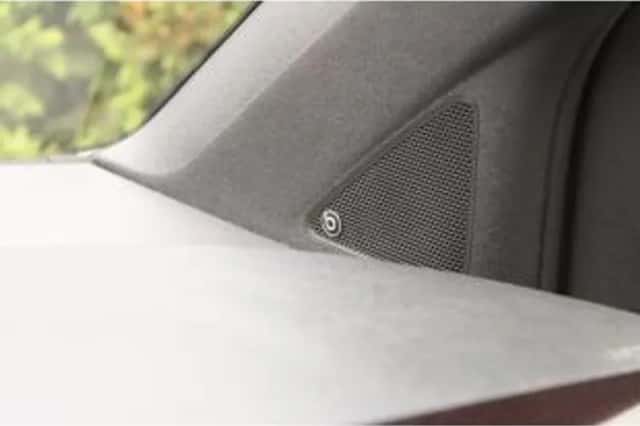 Volkswagen Up! (2020) thumbnail 5