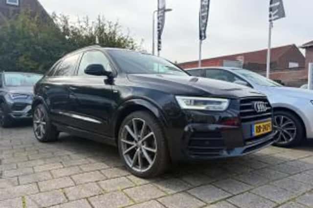 Audi Q3 (2016) thumbnail 1