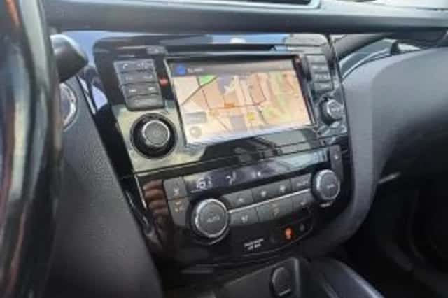 Nissan Qashqai (2014) thumbnail 3
