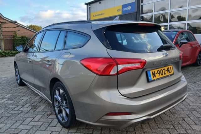 Ford Focus (2019) thumbnail 6