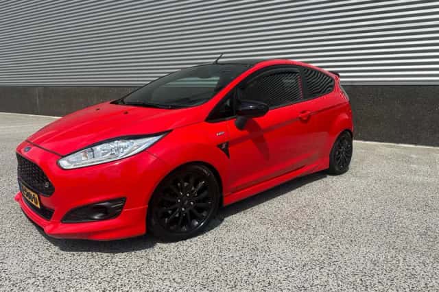 Ford Fiesta (2016) thumbnail 6