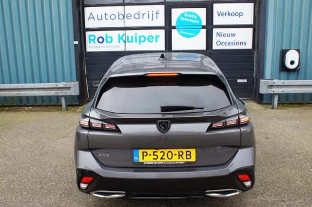 Peugeot 308 (2022) thumbnail 3